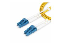 StarTech.com 8m (26.2ft) LC to LC (UPC) OS2 Single Mode Duplex Fiber Optic Cable, 9/125µm, Laser Optimized, 10G, Bend Insensitive, Low Insertion Loss - LSZH Fiber Patch Cord (SMDOS2LCLC8M) - Patch-kabel - LC/UPC enkelläge (hane) till LC/UPC enkelläge (hane) - 8 m - 8 m - 2 mm - fiberoptisk - duplex - 9 / 125 mikrometer - OS1/OS2 - halogenfri, passiv - gul SMDOS2LCLC8M
